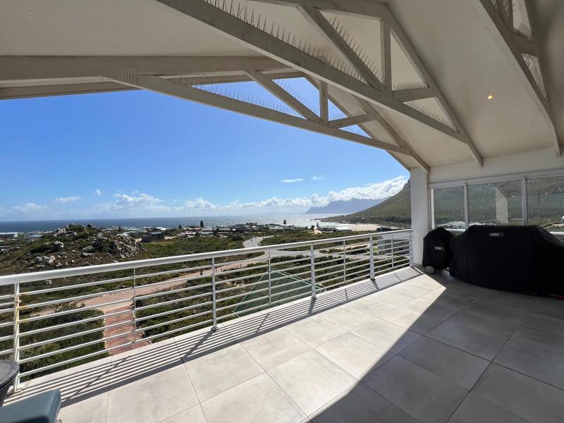6 Bedroom Property for Sale in Rooi Els Western Cape